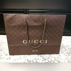 Gucci shopping bag